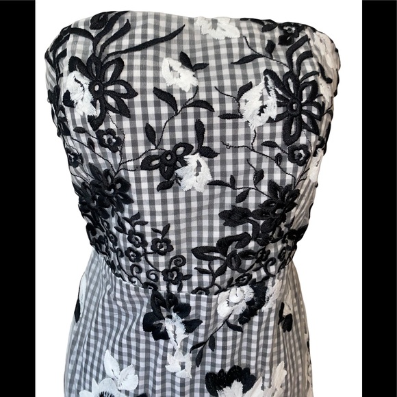 NWOT Sam Edelman dress size 8.  Sheer bottom - Picture 2 of 5